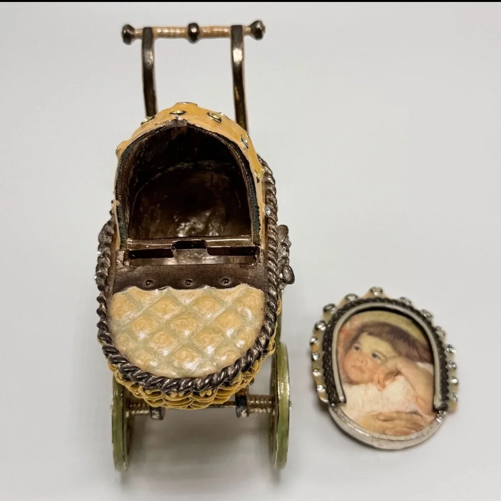 Rare VTG‎ Jay Strongwater  “Heidi” Pram Baby Carriage Picture Frame w/ Swarovski